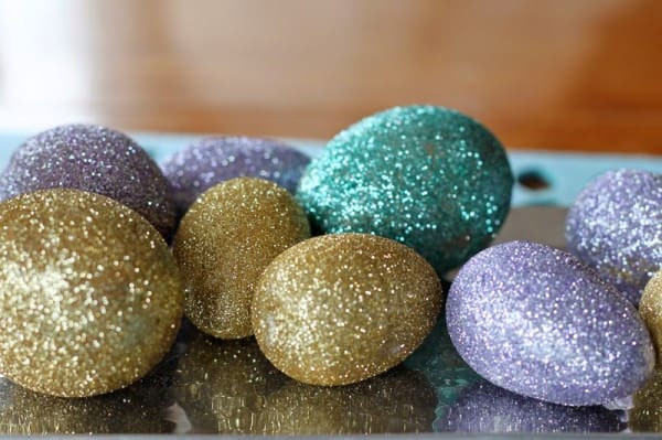 diy-glitter-eggs-justbella-01