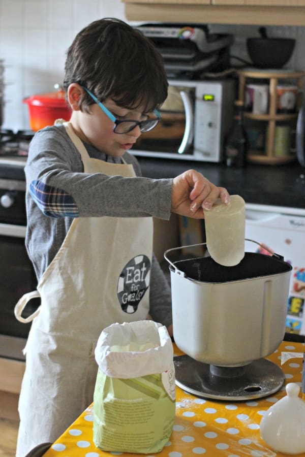 mini with flour