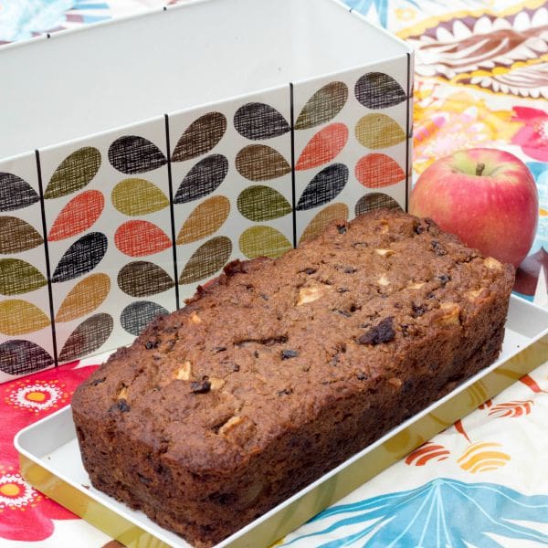 Quinoa apple cake
