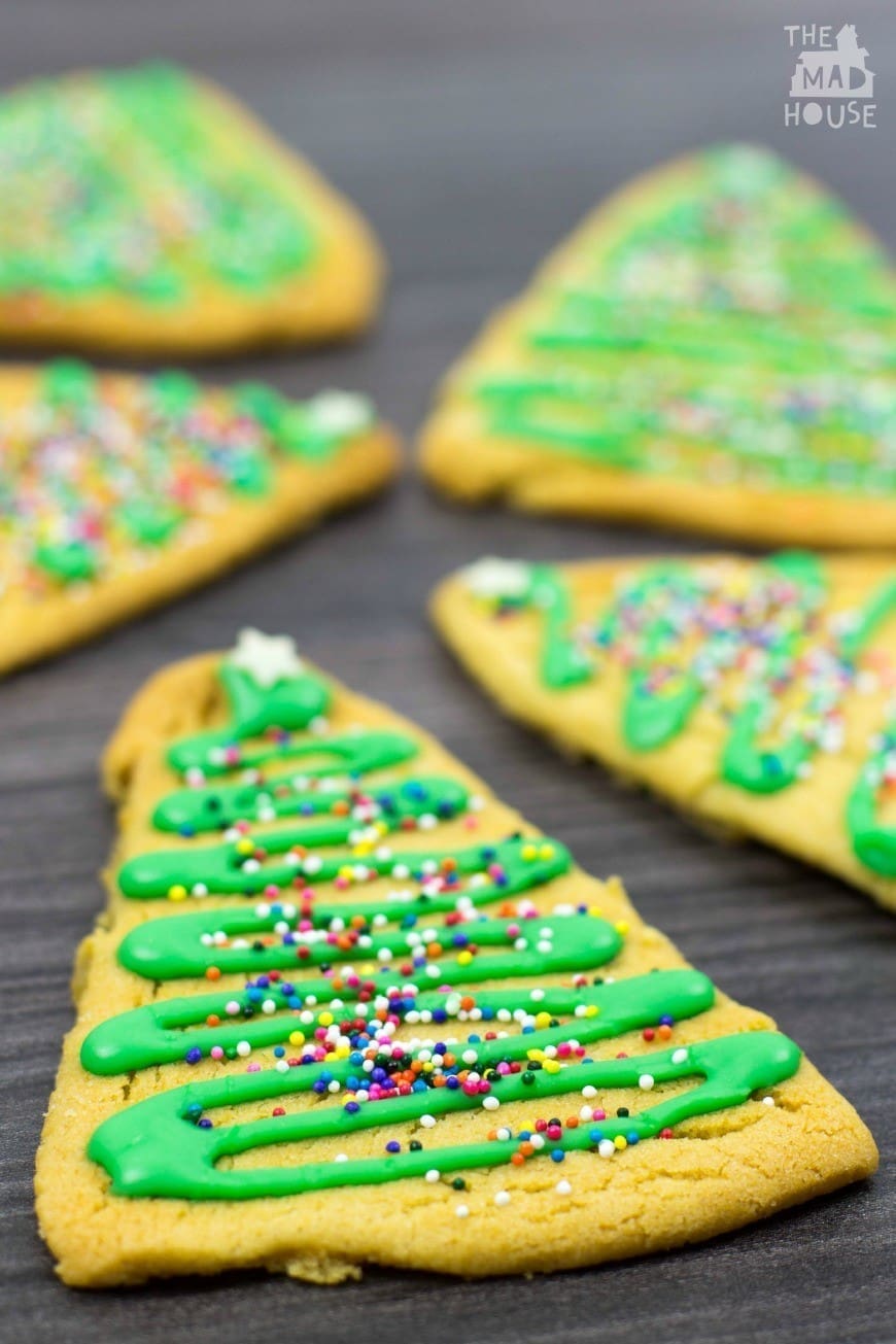 Gingerbread Tree Cookies. This super gingerbread recipe is perfect for kids, especially as there is no melting of butter and it makes perfect Gingerbread Christmas Tree Cookies. Perfect for cooking with groups of children this christmas