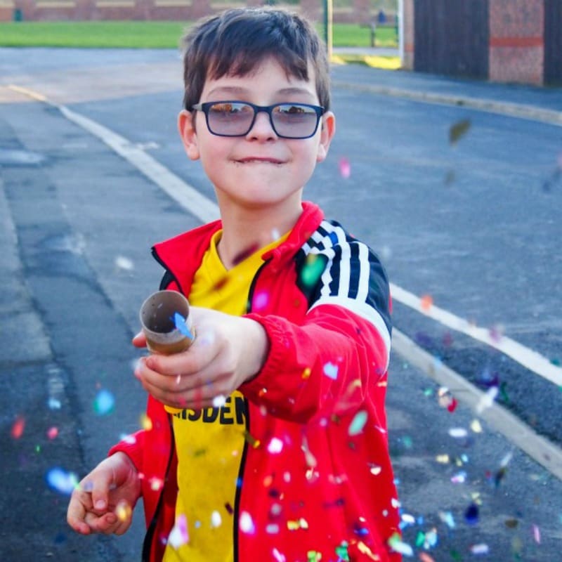These Toilet Roll Confetti Poppers are simple to make and such a fun craft and activity for kids. They are perfect for celebrations including New Year