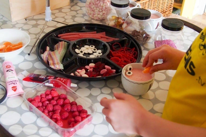This kids dessert buffet is an excellent way to encourage your kids to eat new foods and perfect for a party