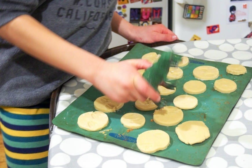 These Dinosaur footprint shortbread are super simple to make with kids and only have three ingredients. 