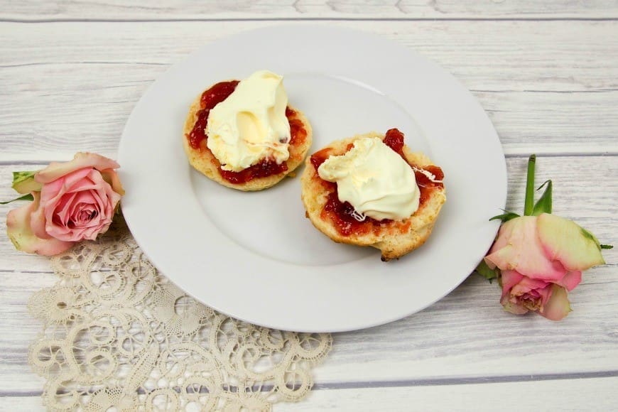 Lemonade scones - what! Scones made with lemonade. This simple recipe for scones using only three ingredients and tastes delicious. It is perfect for cooking with kids and is fun too. 