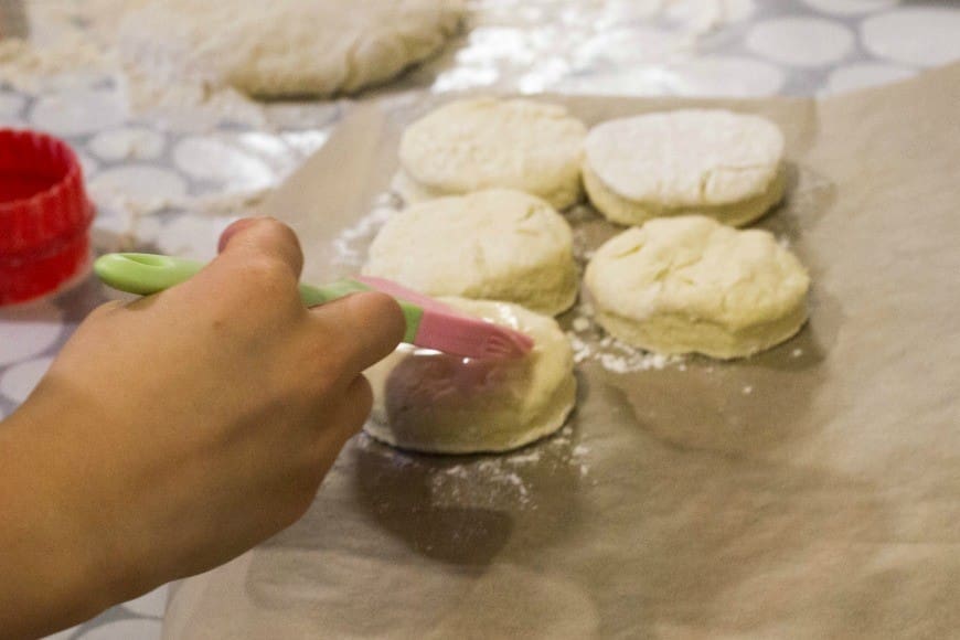 Lemonade scones - what! Scones made with lemonade. This simple recipe for scones using only three ingredients and tastes delicious. It is perfect for cooking with kids and is fun too. 