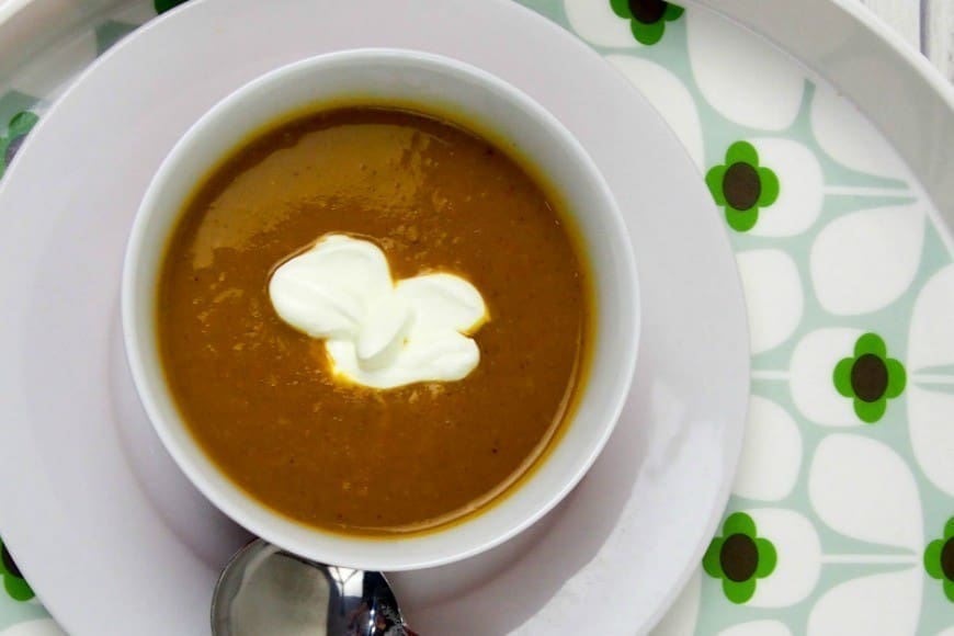 Gently spiced butternut soup. This recipe if perfect for cooking with kids and is a delicious and simple soup. Help your children to develop valuable life skills and expand their plate with this spiced butternut soup. 