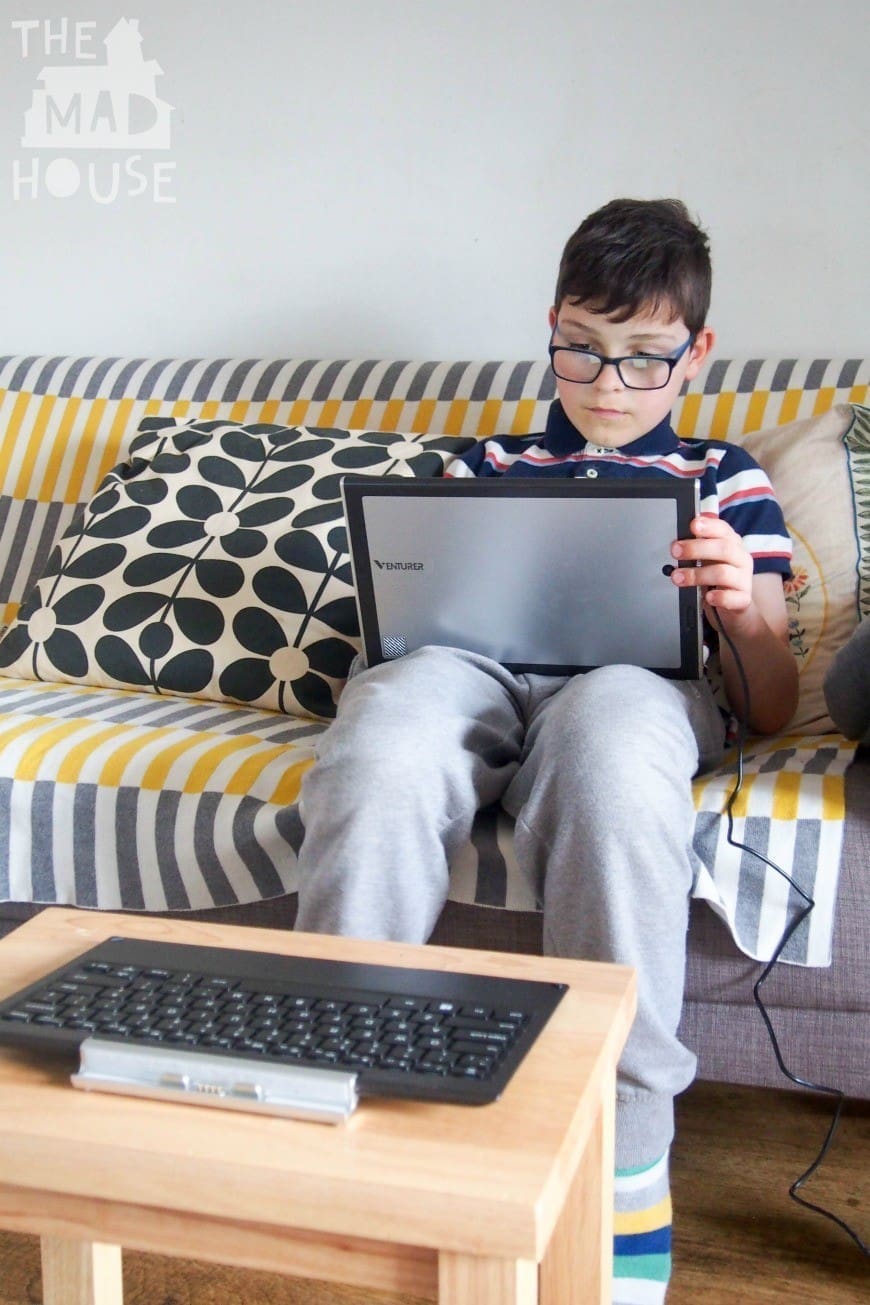 What! A laptop for under £200 that is perfect for homework and it is also a tablet too. The Venturer EliteWin 11.6-Inch 2-in-1 Tablet with Smart Keyboard is the PERFECT laptop/tablet for tweens and tweens and it is an unbelieveable price. A great specification two on one that is a great value buy as a first laptop.