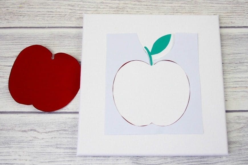 Button Apple Canvas Teacher Gift. This beautiful DIY craft is a perfect teacher appreciation gift that can me made by children.
