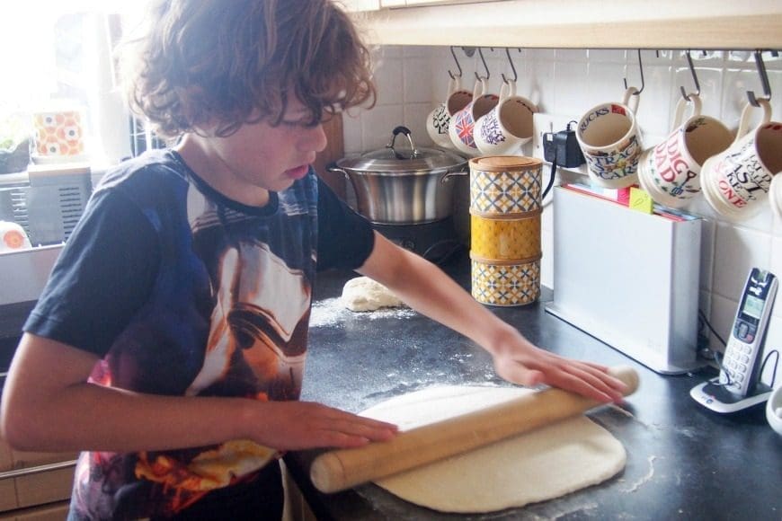 A delicious and fail-safe recipe for perfect breadmaker pizza dough every time. How to make the perfect bread maker pizza dough