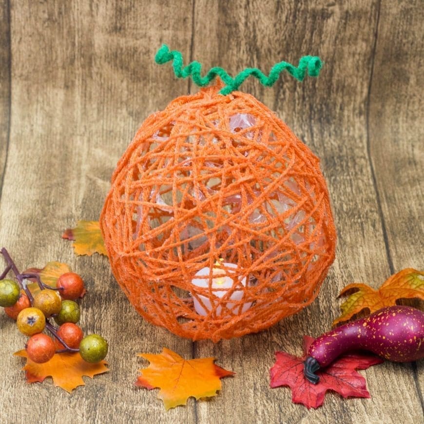 Yarn Wrapped Pumpkin Lanterns