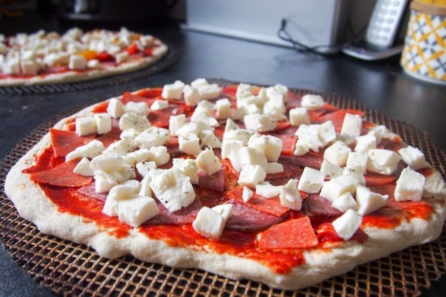 Homemade Pizza Recipe - Cooking with Kids