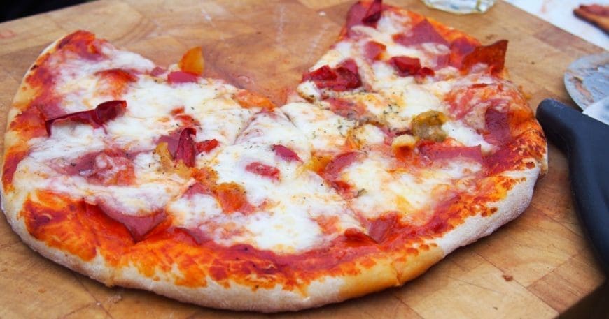 Homemade Pizza Recipe - Cooking with Kids