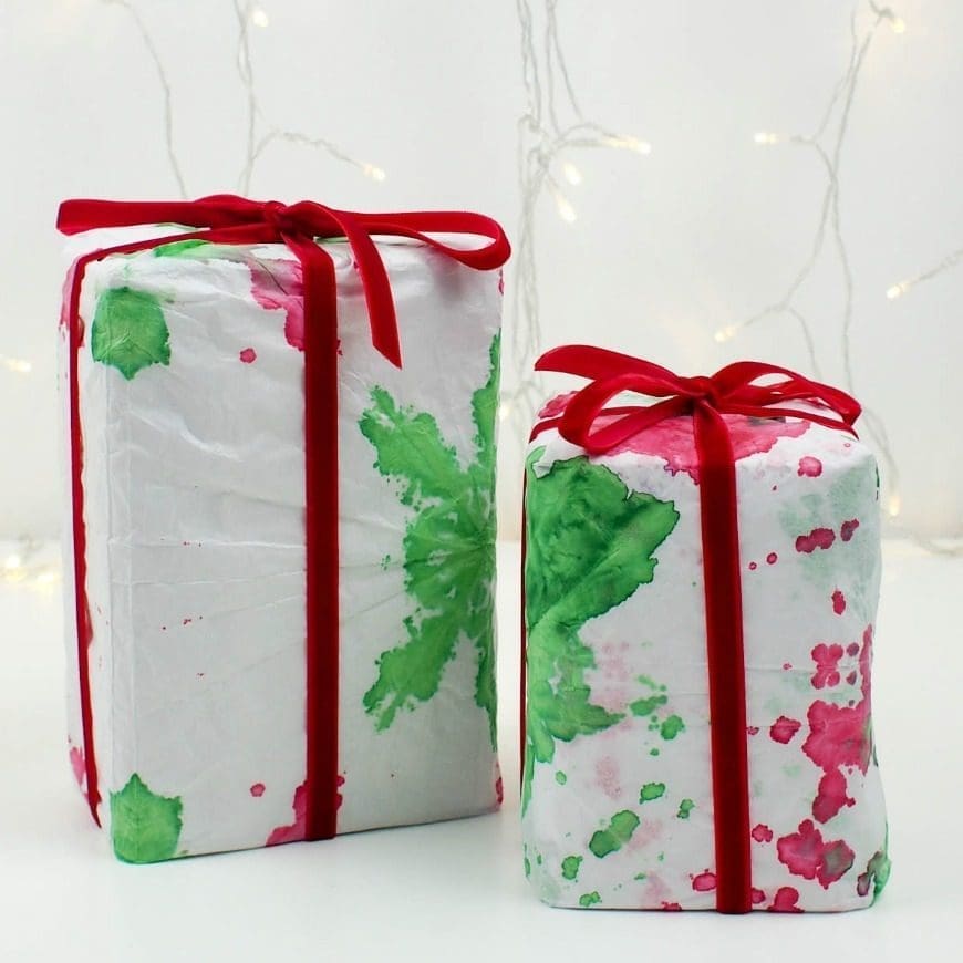 This DIY tie dye gift wrap is such a simple, fun process art activity. Make unique gift wrap with this fab tutorial. A great kids craft.