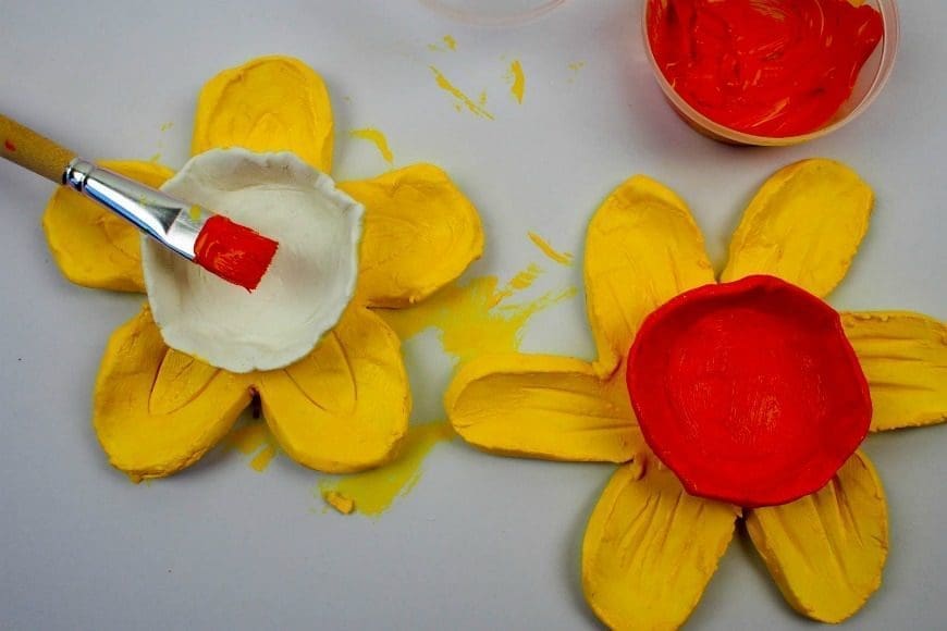 DIY Daffodil Clay Pots or Candle Holders