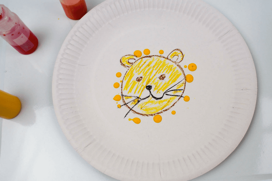 Make your own Blow Art Paper Plate Lion