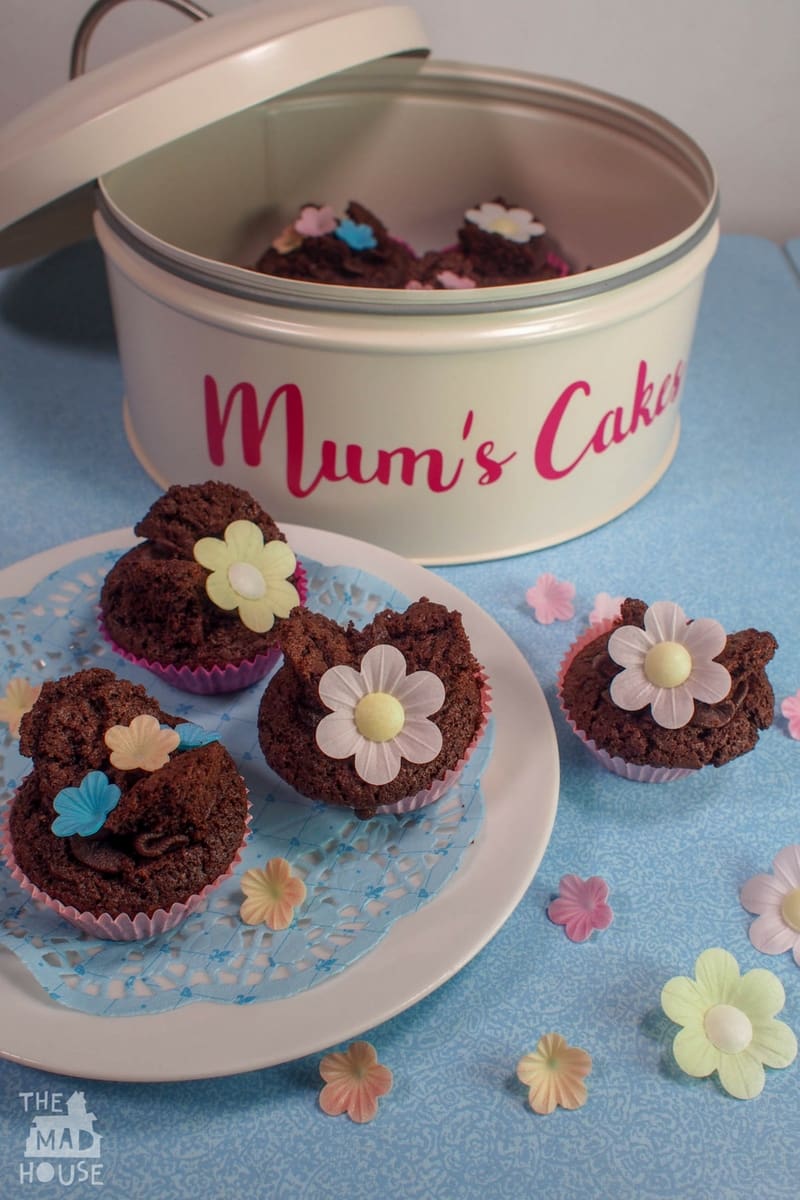 Make these failsafe chocolate fairy cakes with your kids! A simple recipe for soft, chocolatey cupcakes perfect for Mother’s Day, birthdays, and family baking fun. Includes tips, icing ideas, and gluten-free swaps.