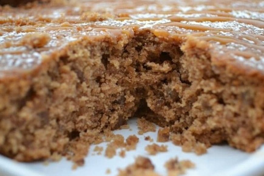 Pear and Pecan Cake