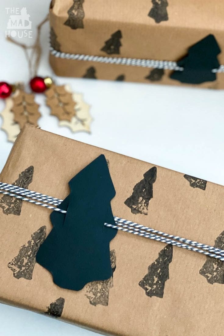 Did you know that not all wrapping paper is recyclable? Make your own beautiful DIY Recyclable Christmas Gift Wrap and opt for an eco friendly Christmas.