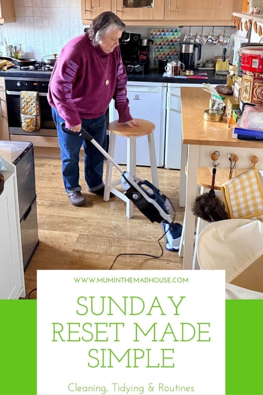 Tackle the week ahead with ease!
This simple Sunday reset routine takes just an hour and gets the whole family involved — from toddlers to teens. Tidy together, clean smarter (not harder!), and reset routines for a calmer Monday.
Includes a FREE printable Sunday Reset Checklist and ideas for practical storage and smart cleaning tools.