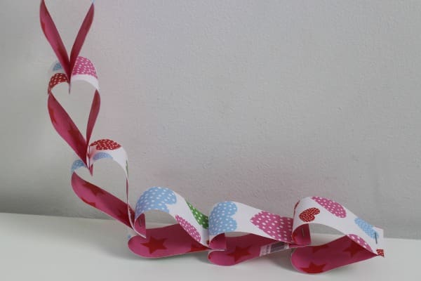heart shaped paper chains 4