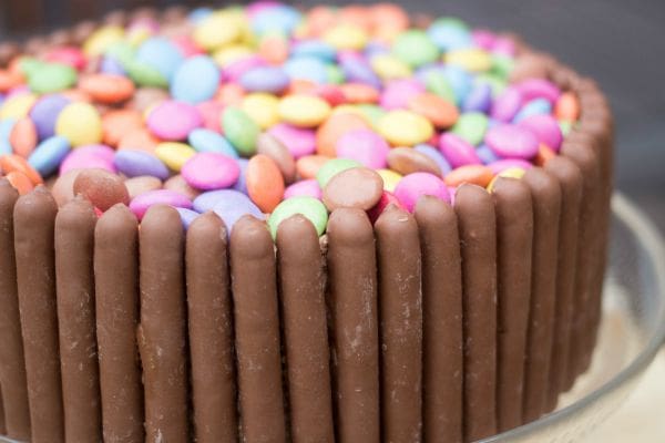 kids birthday cake