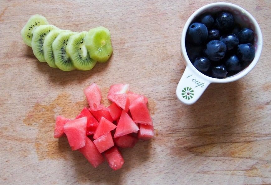 5 Make-ahead smoothie packs.  Save time and take the stress out of making smoothies with our make-ahead smoothie packs that are kid approved.  Family friendly smoothie recipes make having a heathy smoothy simple. 