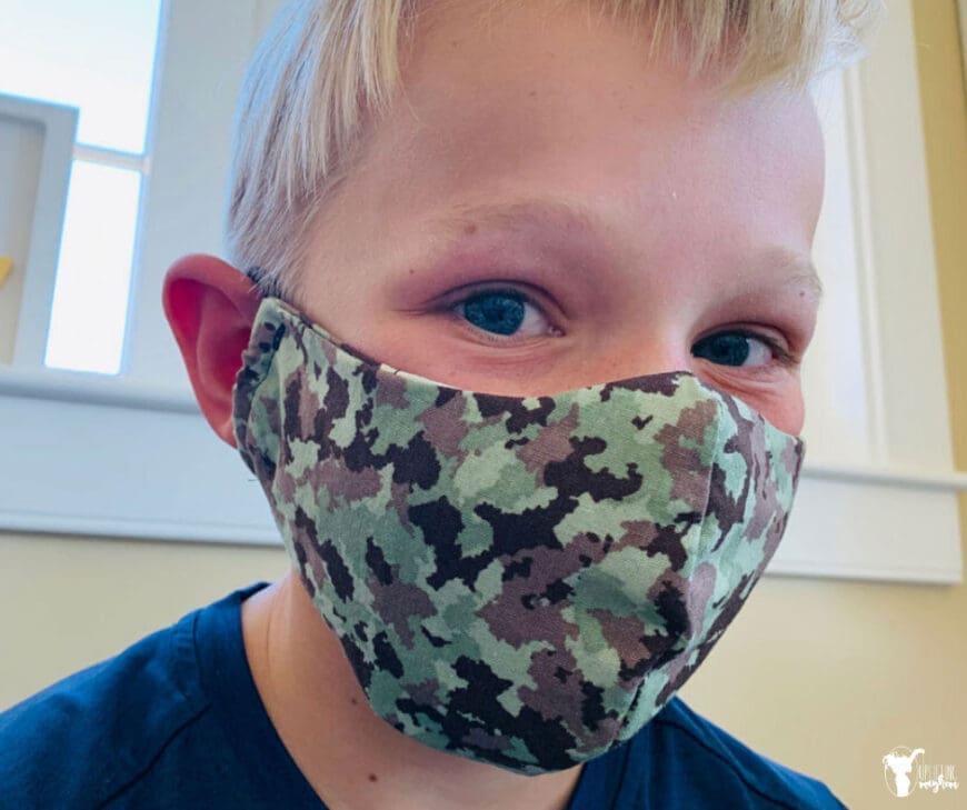 Free sewing patterns for face masks including ones with filters, nose wire and scarf styles with our Free Printables Roundup of face mask patterns.